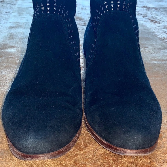 Women’s Joie Black Suede Stud Boots Sz 7 - Picture 5 of 11